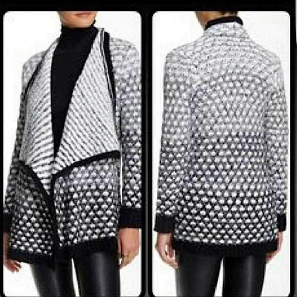 Romeo & Juliet Couture Sweaters - Romeo + Juliet Couture Ombre Chunky Knit Open Cardigan